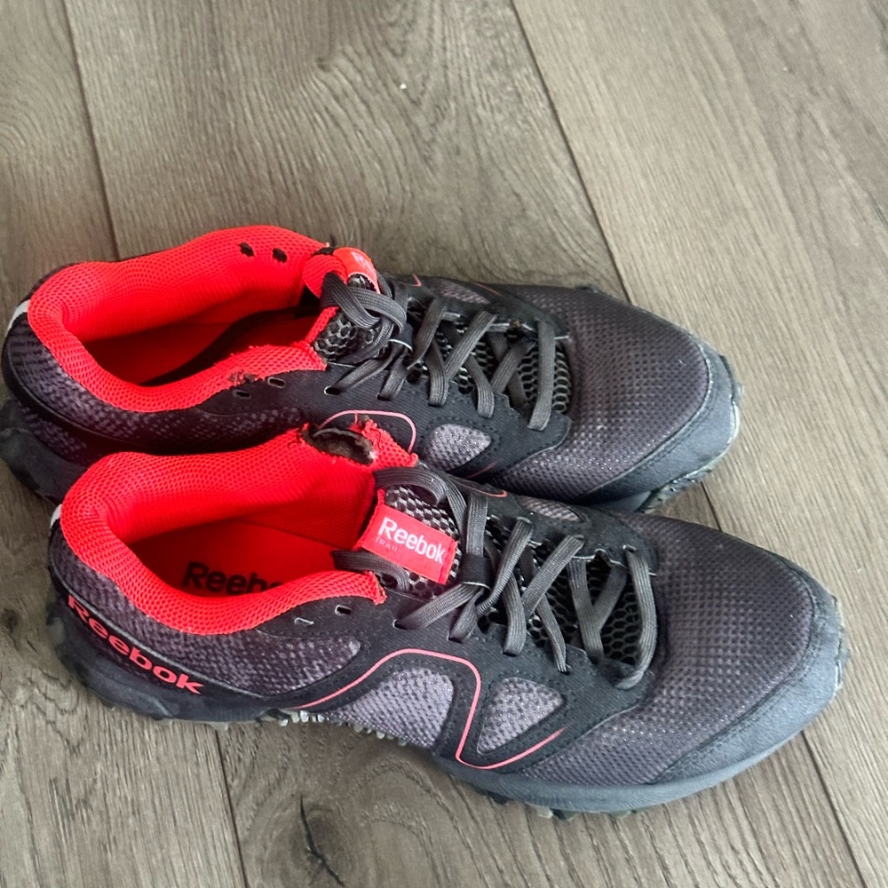 TRAIL sneakers REEBOK